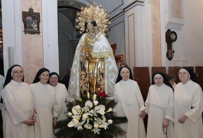 Xàtiva recibe la visita especial de la Virgen de los Desamparados