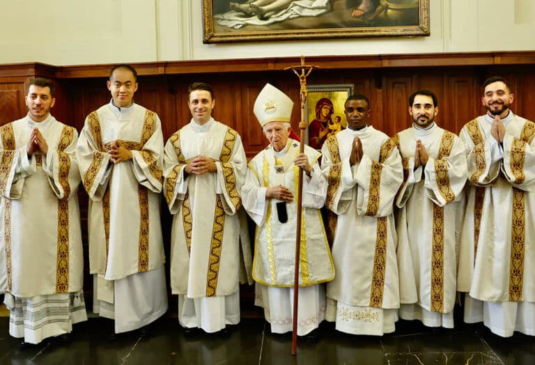 La Catedral Acoge La Ordenaci N De Seis Nuevos Di Conos Archidi Cesis