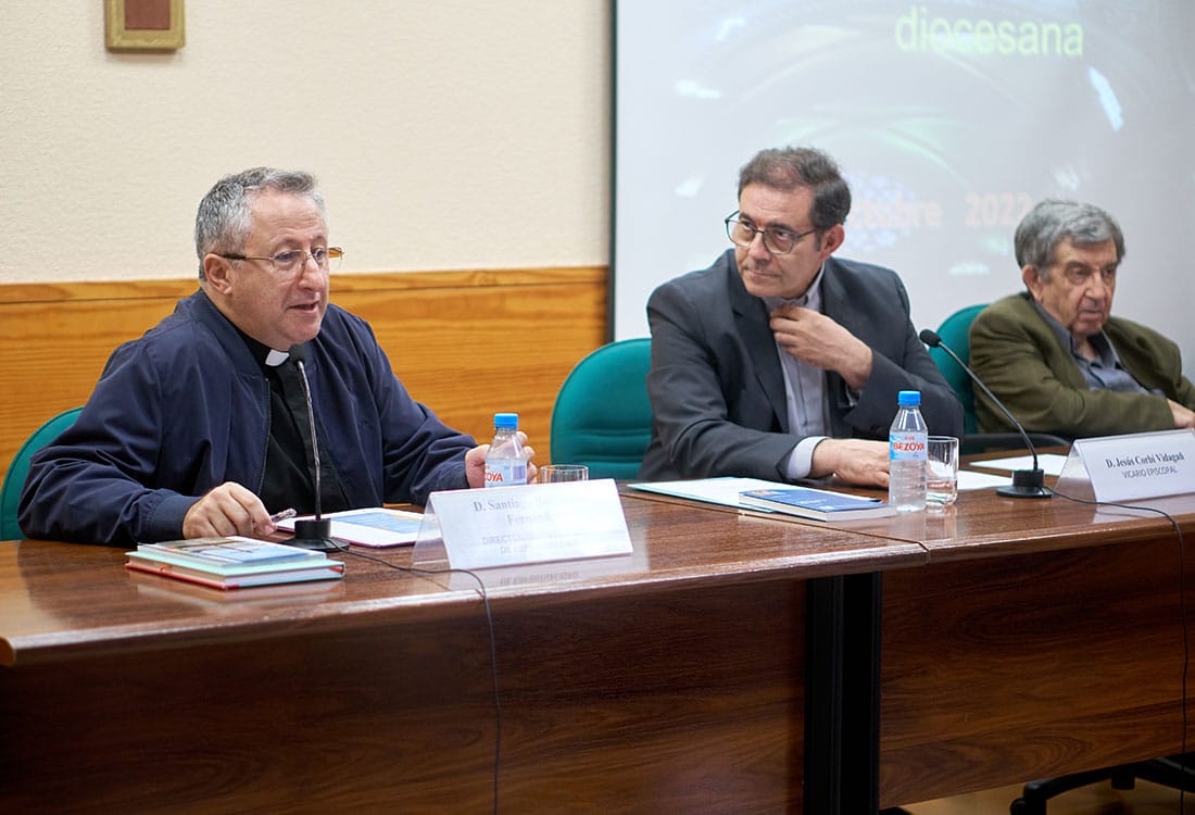 El Reloj de la Vida': acompañamiento espiritual para que las personas  mayores afronten sus retos vitales - Archidiócesis de Valencia