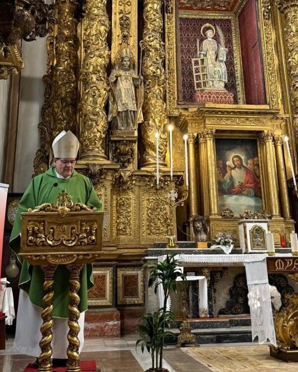 Un momento de la homilía de Mons. Ramón